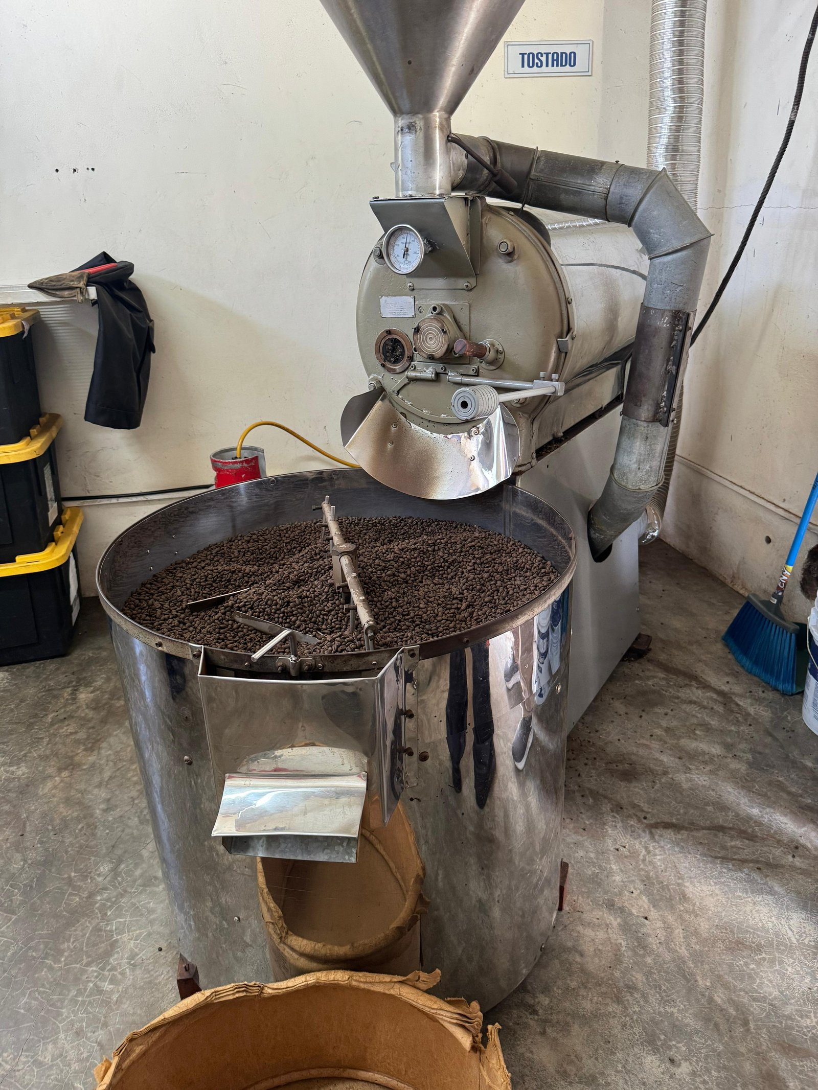 Proceso de tostado para evaluar la calidad del café
